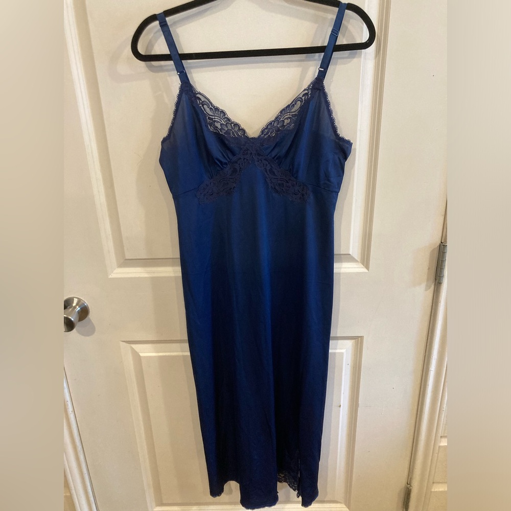 Vintage‎ Shadowline Full Slip Dress lingerie Navy Blue Size 34 Lace 70s